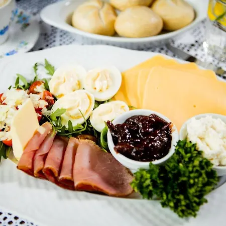 Nordowi Dwor Frühstückspension *