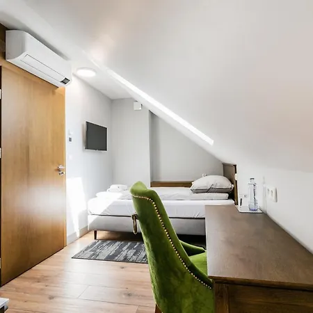 Nordowi Dwor Bed & Breakfast *