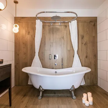 Nordowi Dwor - Sauna, Fitness, Kawa Z Ekspresu - 24h, Tradycyjne Sniadania