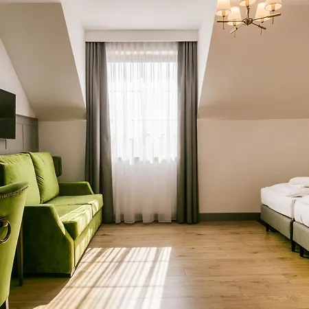 Nordowi Dwor Frühstückspension 4*