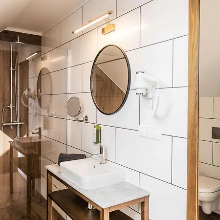 Nordowi Dwor - Sauna, Fitness, Kawa Z Ekspresu - 24h, Tradycyjne Sniadania Celbowo