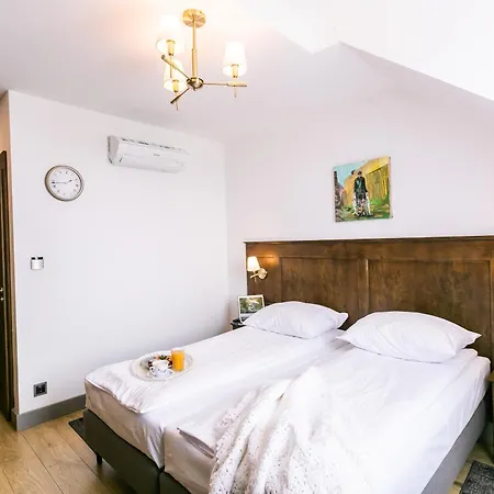 Nordowi Dwor Frühstückspension 4*