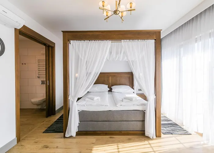 Nordowi Dwór Bed and breakfast 4*