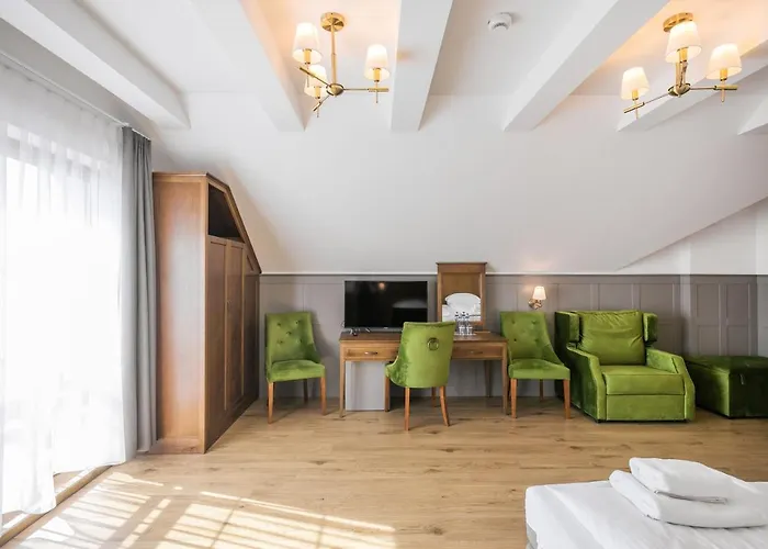 Nordowi Dwór Bed and breakfast 4*