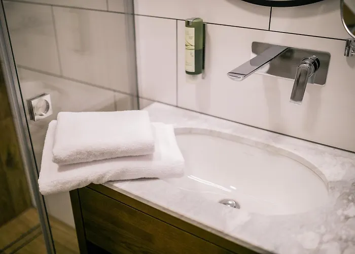 Nordowi Dwór Bed and breakfast 4*