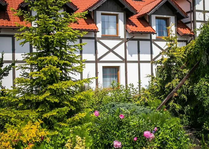 Nordowi Dwór Bed and breakfast 4*